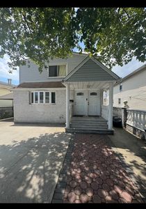 11628 Van Wyck Expressway, South Ozone Park, NY, 11420