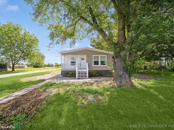 108 Oak St, North Miami, OK 74358