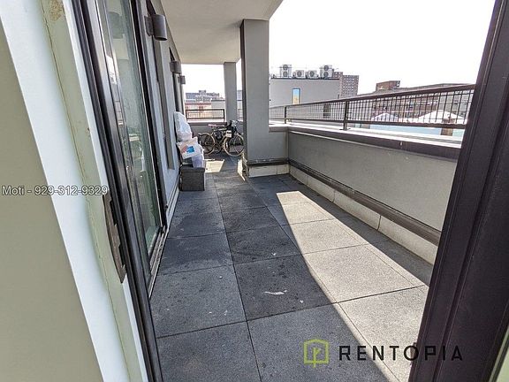 2nd image of 246 Johnson Ave #3K