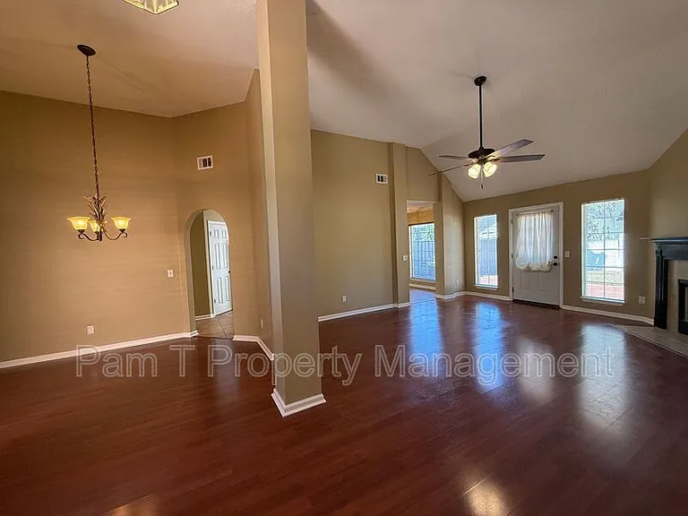 257 Shady Oak Cir — Photo 13