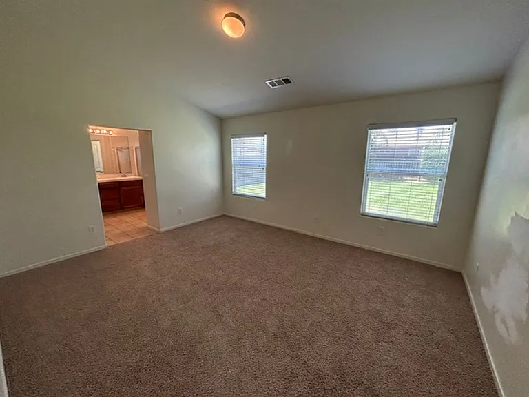 6336 W Clinton Ct — Photo 7