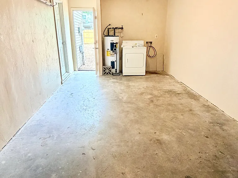 717 Grant Ave — Photo 20