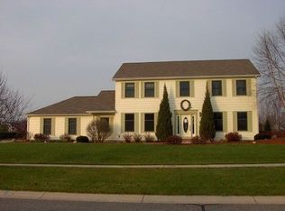 1083 Lombardy Ct, Chesterton, IN 46304