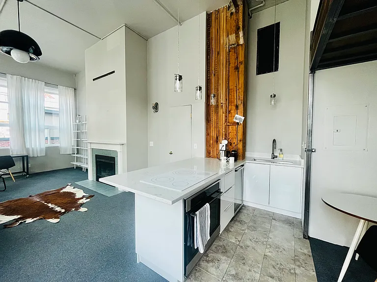 417 E Pine St #211 — Photo 9