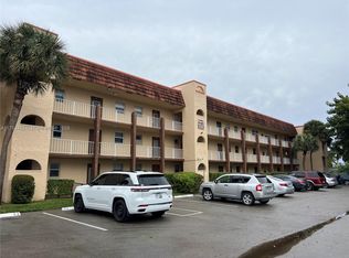 2720 N Pine Island Rd APT 210, Sunrise, FL 33322