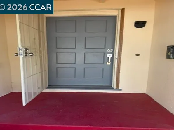 4809 Walnut St, Oakland, CA 94619