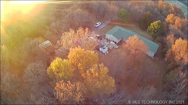 2nd image of 2540 E 565th Rd