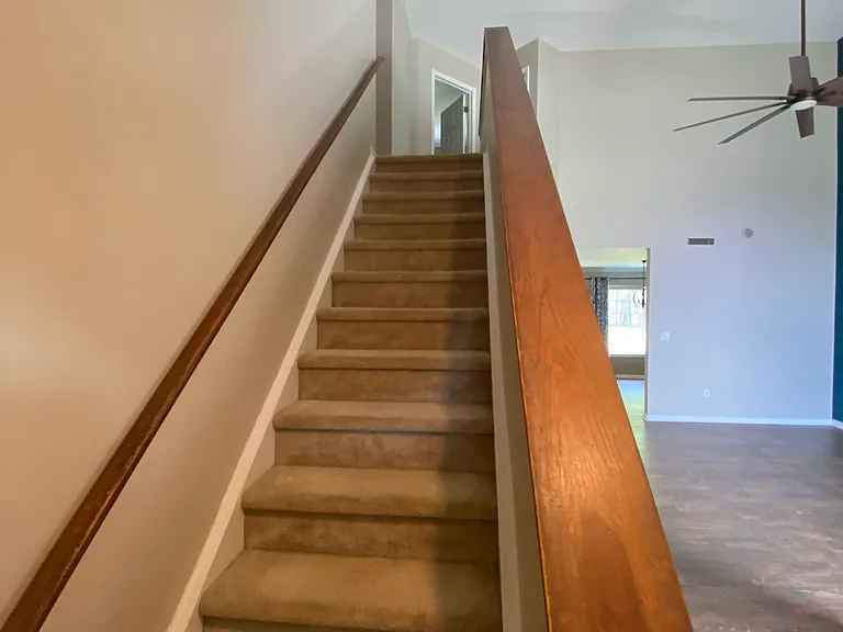 108 Fawnbrook Dr — Photo 6