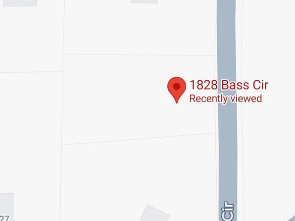 1828 Bass Cir, La Grange, KY 40031