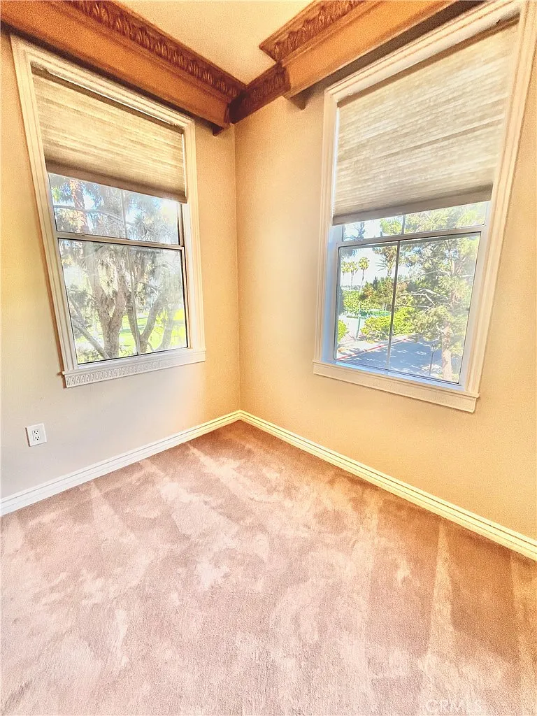 2 bed, 1260 sqft, $3,590 — Photo 3