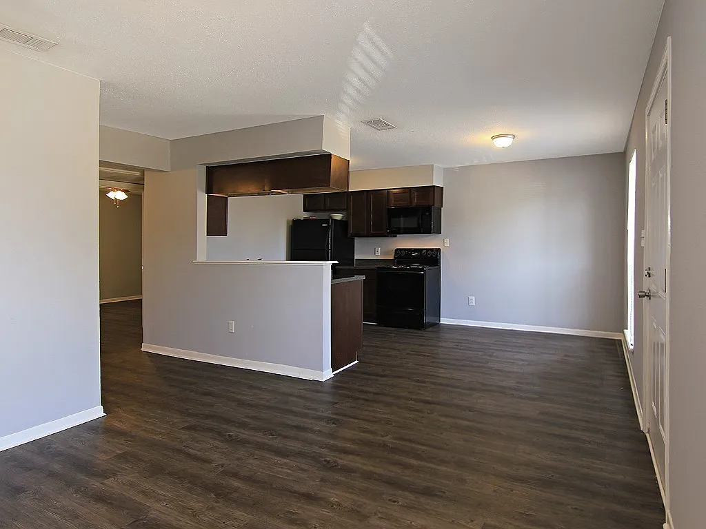 Building Photo - 1205 Avenue A