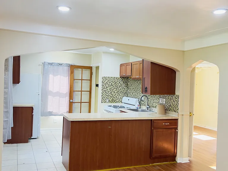 8405 Jackson Ave — Photo 10