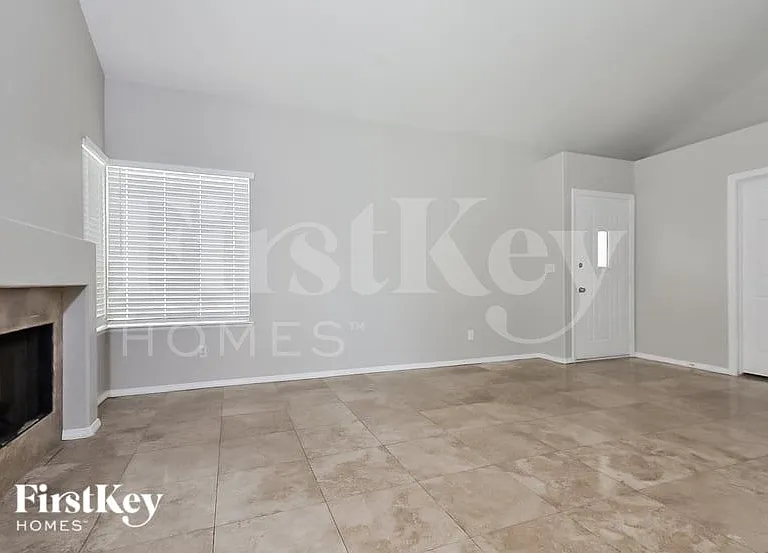 7829 Turtle Cove Ave — Photo 4