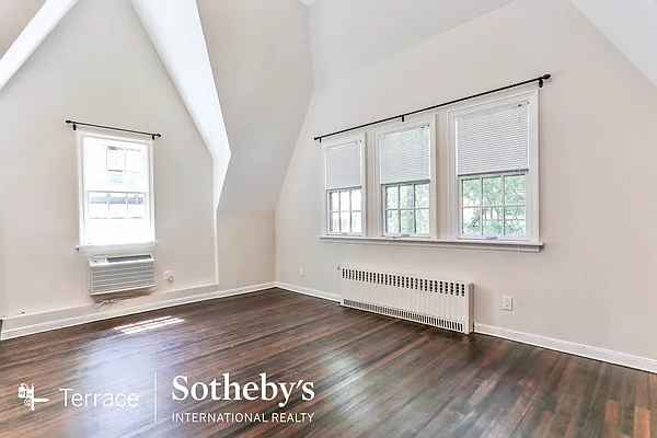 Rented by Terrace Sotheby's International Realty | media 4