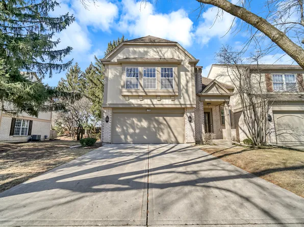 710 Alsace Cir, Buffalo Grove, IL 60089