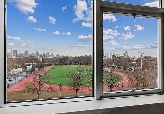 3rd image of 30 Bayard St APT 6C