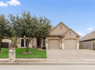 2902 Caney Ct, Bryan, TX 77808