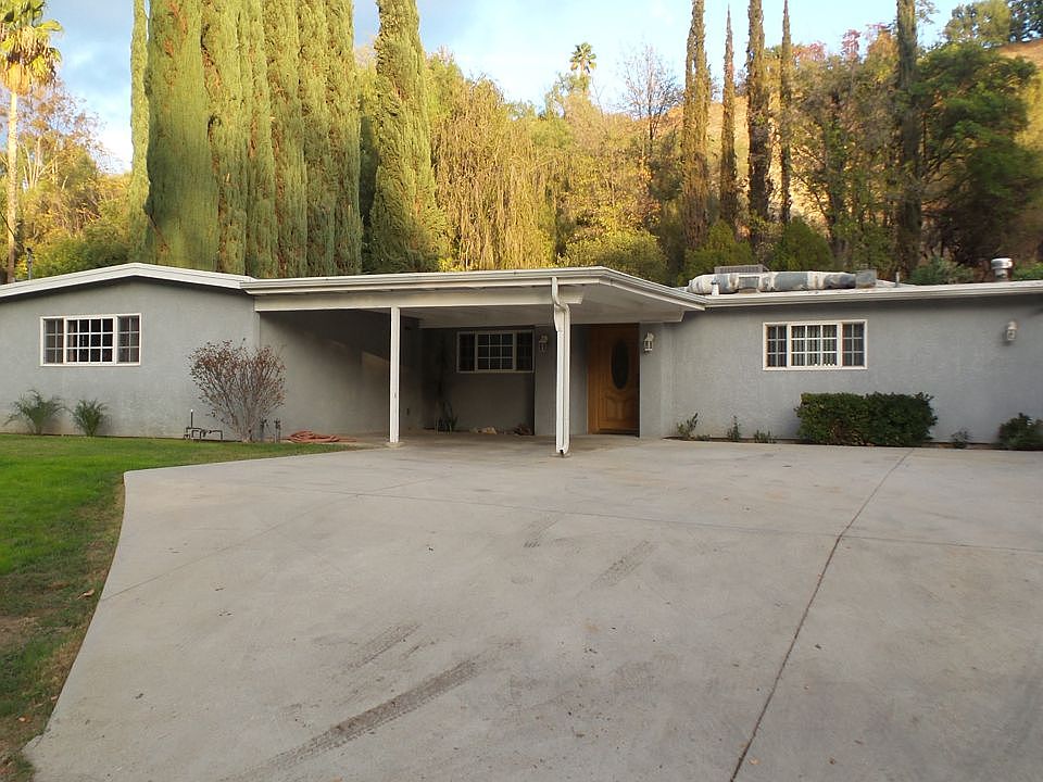 1st image of 4844 Topeka Dr