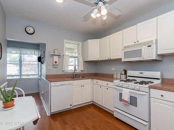 3rd image of 5249 N Liano Ave