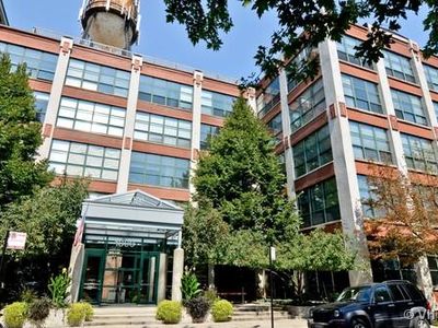 1800 W Roscoe St APT 507, Chicago, IL, 60657