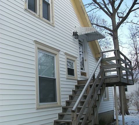 2nd image of 75 W Vine St