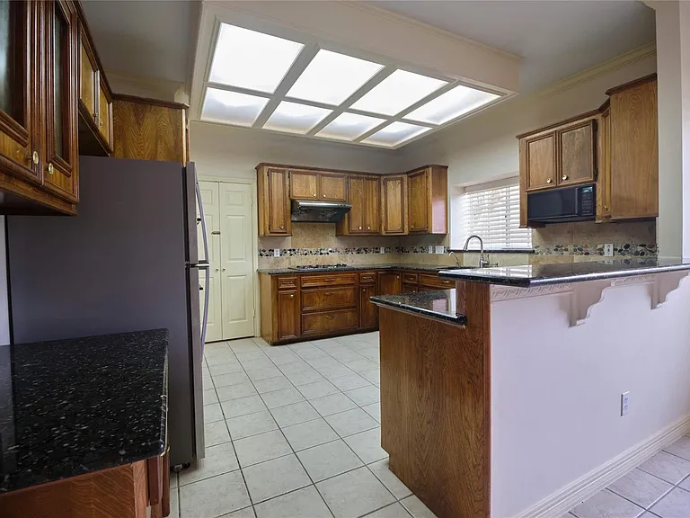 4511 Chestnut Meadow Dr — Photo 12
