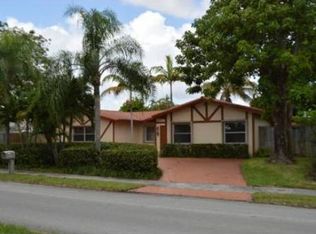 7070 SW 142nd Ave, Miami, FL 33183