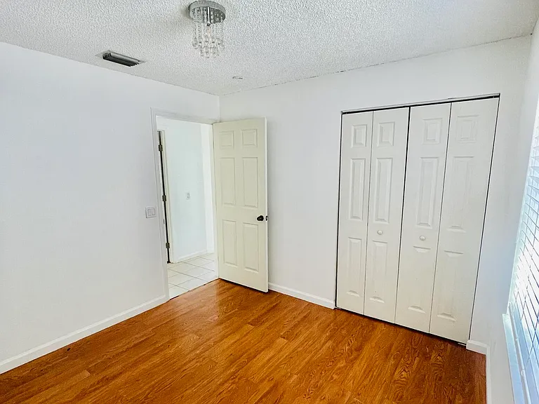 7093 Middlebury Dr #7093 — Photo 18