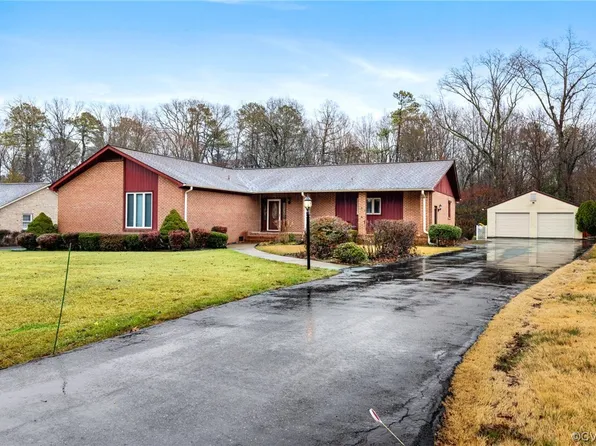 2549 Bogese Dr, Petersburg, VA 23805