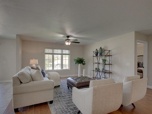 3rd image of 1122 Stone Crest Villa Dr