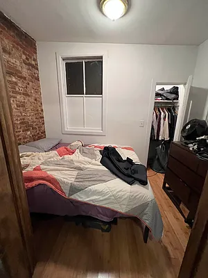 Rented by Delmark Realty LLC | media 35