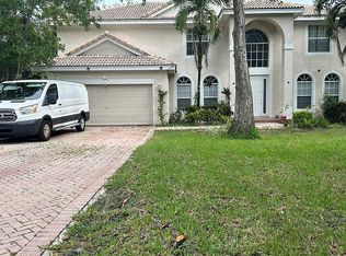 9526 NW 52nd Pl, Coral Springs, FL 33067