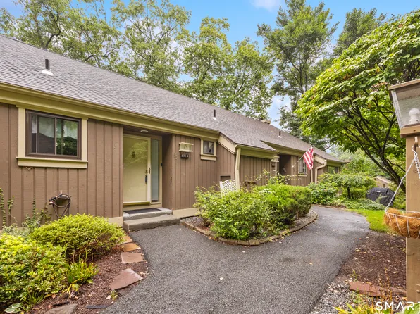875 Heritage Village #A, Southbury, CT 06488