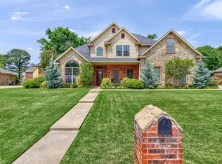 2111 Park Rdg, Denison, TX 75020