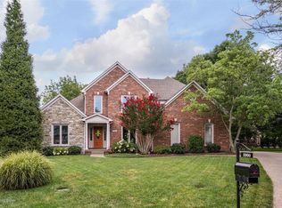 3900 Moorfield Pl, Louisville, KY 40241
