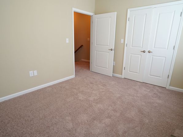 The Lenox Townhomes - Tullahoma, TN., 156 Silver St, Tullahoma, TN 37388