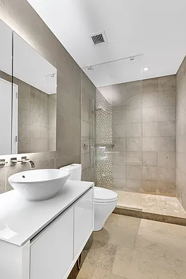 Rented by Compass | media 14