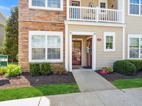 39 Southampton Dr