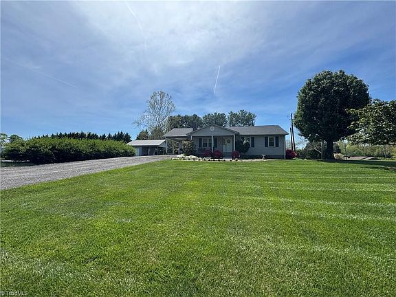 5th image of 3145 Volunteer Rd