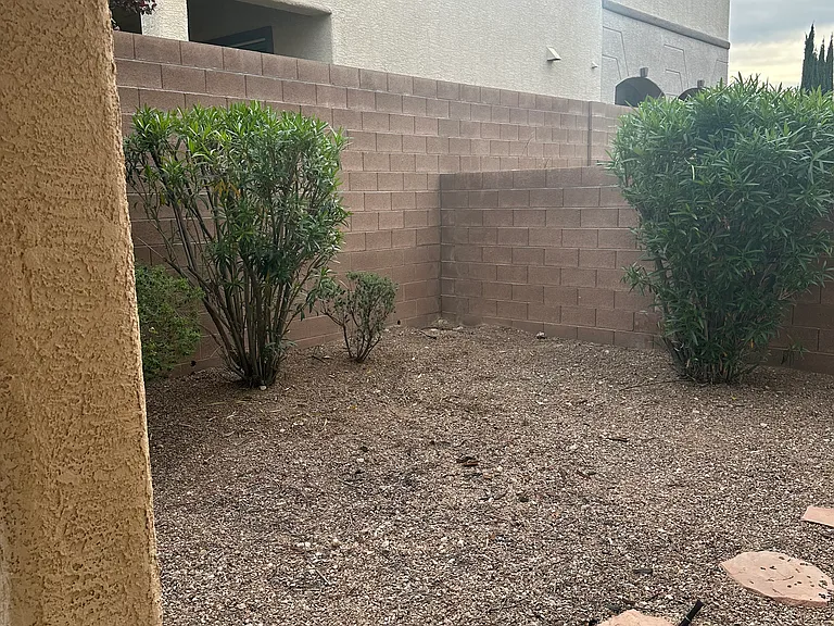 11453 Diveley Ave — Photo 34