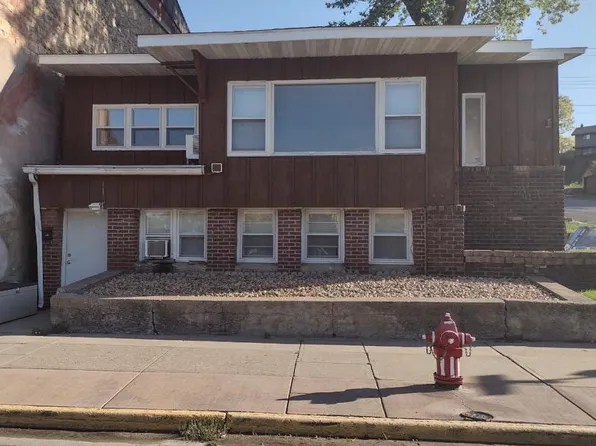 104 Broad St #1, Prescott, WI 54021