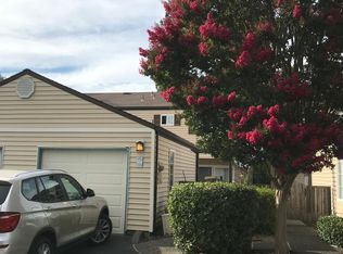 1596 Yardley St, Santa Rosa, CA 95403