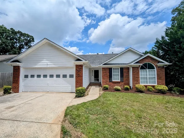 4002 Beaverbrook Dr, Indian Trail, NC 28079