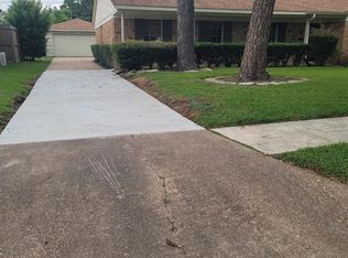 5614 Spellman Rd, Houston, TX 77096