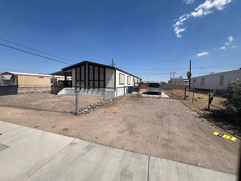 203 Shoshone Ln — Photo 3