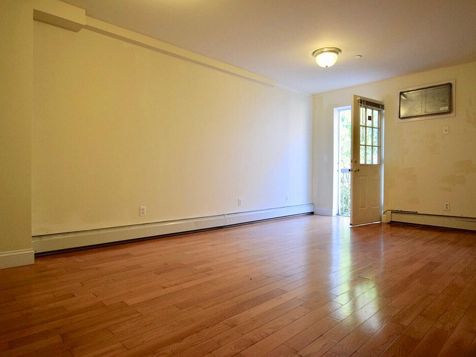 1st image of 14137 Pershing Cres APT 3B