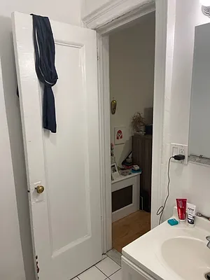 Rented by K & O Realty Associates Inc. | media 40