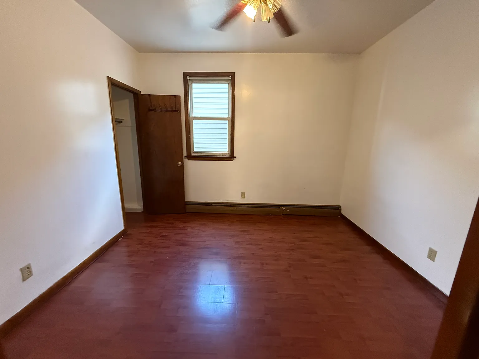 3 bed, 1.5 bath, $2,500 — Photo 3