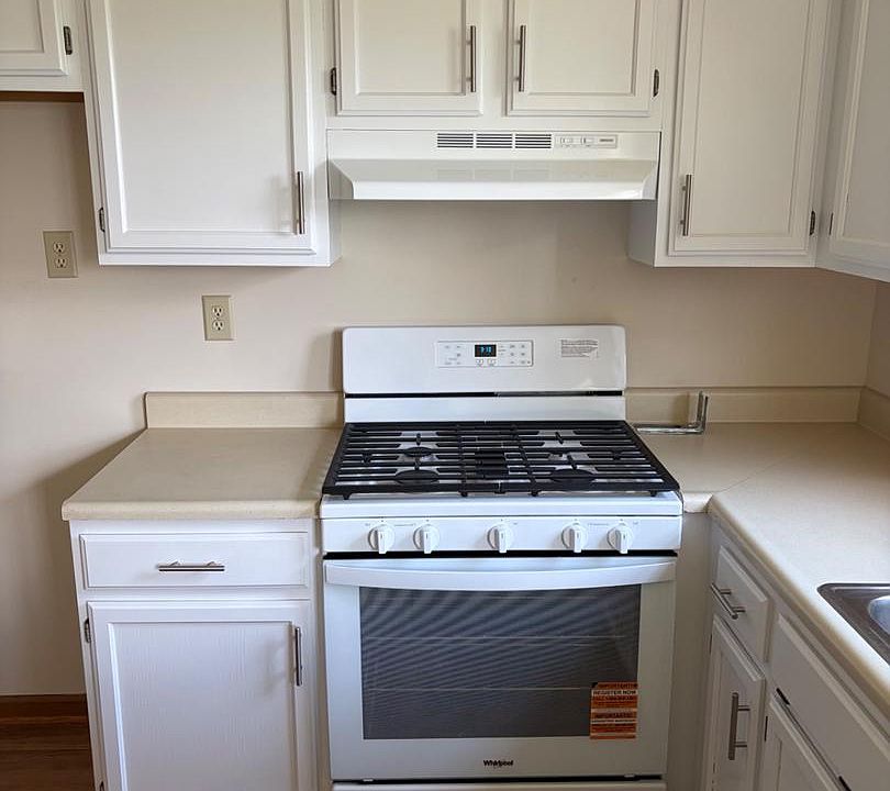1st image of 1006 Rebecca St