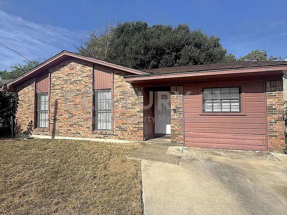 1320 S Rockwall Ave